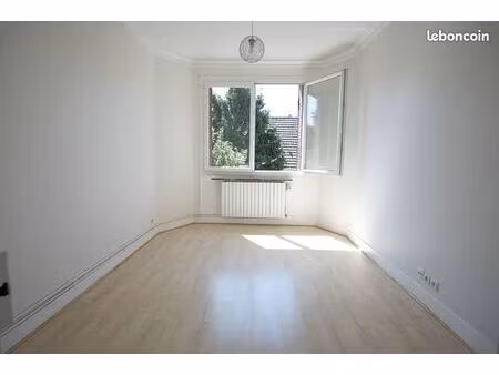 3 pièces de 49 m2 dans quartier pavillonnaire