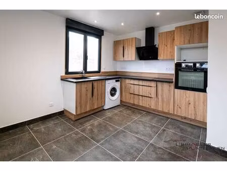 studio 1 pièce 27 m²