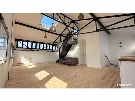 loft ensoleillé  gare de clamart