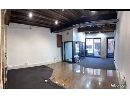 boutique 125 m² beaune