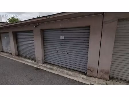 box garage