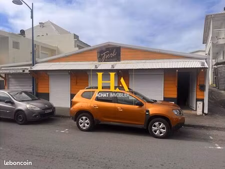 local commercial 104 m²