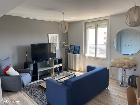 t3 meublé 64 m² – parking – centre-ville à pied – 800 cc