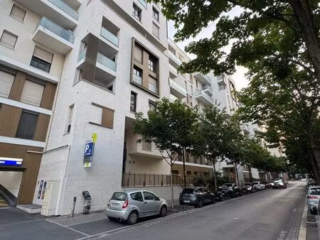 3 pièces avec terrasse 22m2