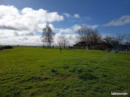 terrain 1 051 m² crasville
