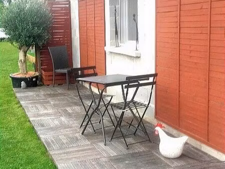studio meublé avec terrasse privative