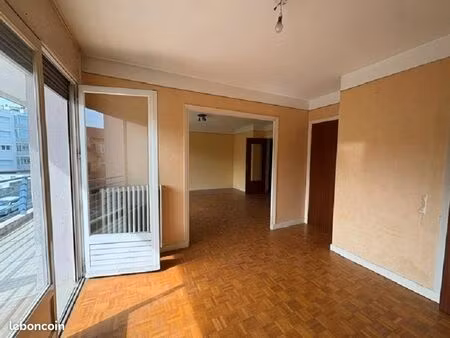 appartement 3 pièces 65 m²