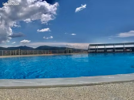 villa familiale meublée 4 chambres  domaine sécurisé  piscine  aperçu mer  côte d’azur  va