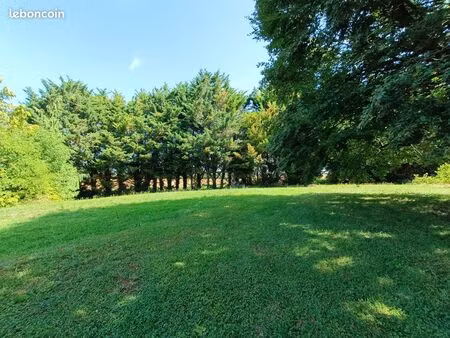 terrain à bâtir viabilisé 820 m2 broindon