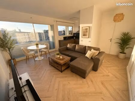 t2 meublé 47m² – dernier étage  balcon 10m² & parking – châtenay-malabry
