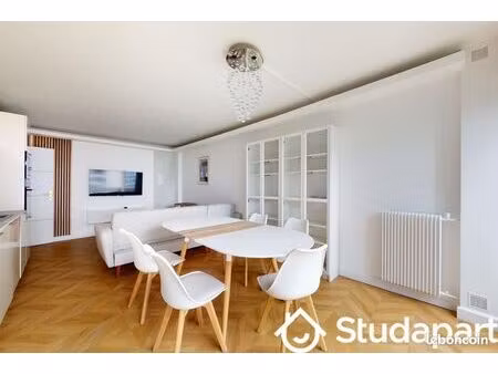 chambre 1 pièce 14 m²