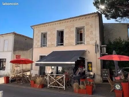immeuble avec appartement et local commercial