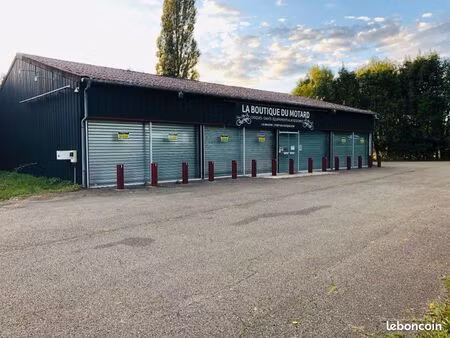 local commercial à louer