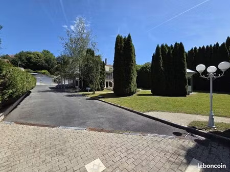 propriété 10 pièces 302 m²