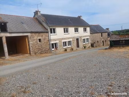 longère bretonne (ancienne ferme)
