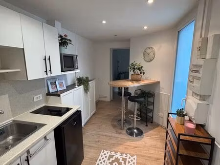 très beau studio - centre ville