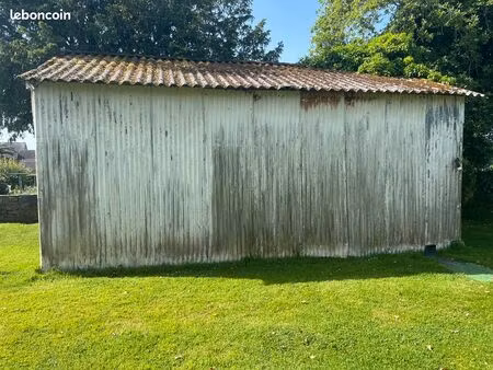 hangar à démonter sur place