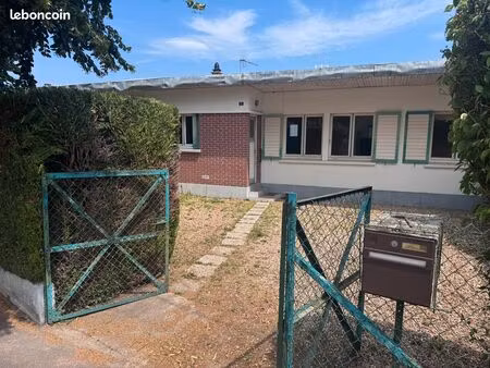 maison familiale de plain-pied - 3 chambres - terrain 400 m²