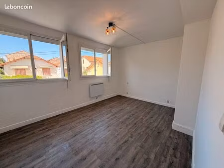 t3 standing 67 m² – grande terrasse 15 m² – climatisation – quartier résidentiel