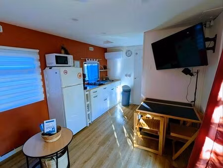 mobil home en bord d'ardèche