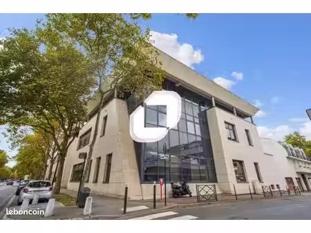 bureaux 311 m²