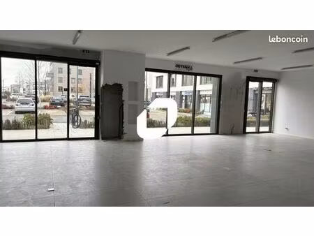 local commercial 199 m²