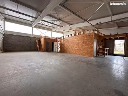 local 170 m² plérin