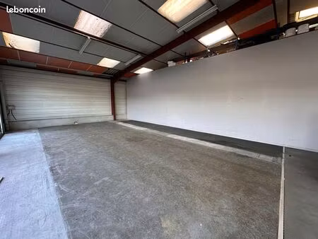 local 600 m² saint brieuc