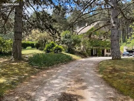 villa 7 pièces 246 m²