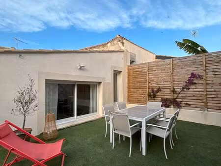 maison de village à vendre – centre de calvisson (gard)