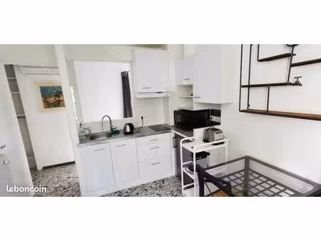 appart p2  rare  5mn à pieds fac vauban  refait neuf  meublé et tout équipé  très beau  qu