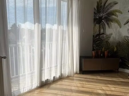 dreux centre – vente directe – grand salon rénové 75m² - chauffage collectif - cave + park