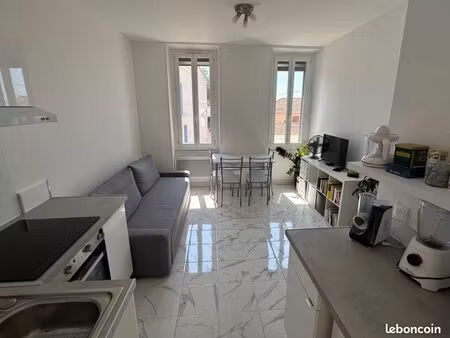 t2 meublé – toulon / mont faron – calme rare et vraie qualité de vie
