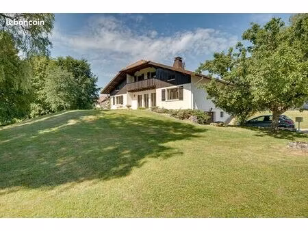 propriété 7 pièces 200 m²