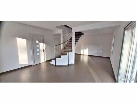 villa t3 75m2 avec jardin au calme