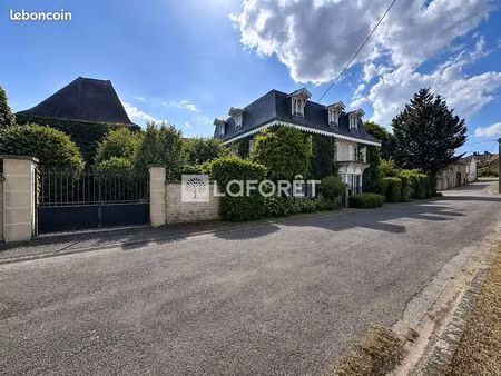 maison 10 pièces 193 m²