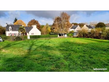 terrain viabilisé 850m2 bourg du juch