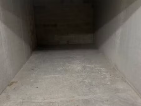 garage fermé à louer – métabief – 110 /mois cc