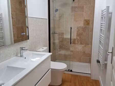 appartement 96m² face chateau