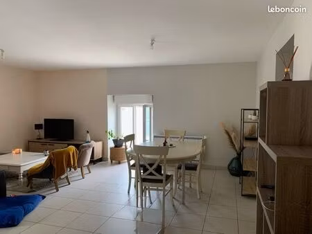 appartement 90m2 les champs-géraux