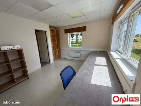 bureau 14 m²