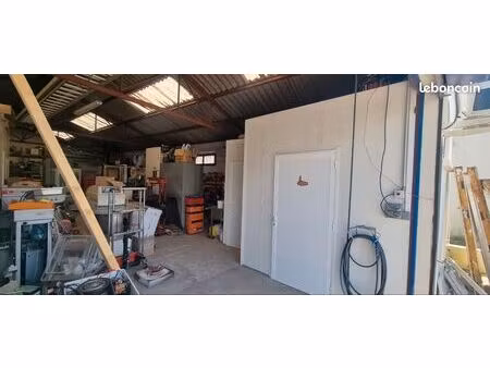 local atelier entrepôt