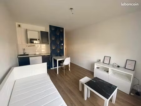 beau studio meublé avec parking - quartier st michel