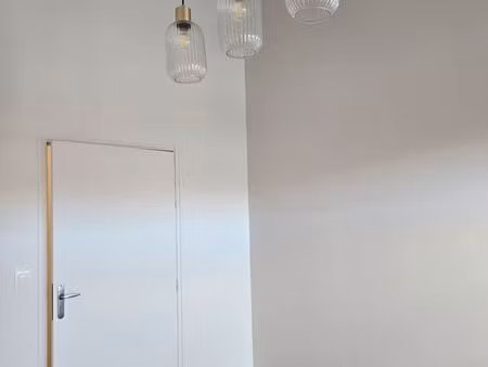 location bureau professionnel 13 m² - la pallice