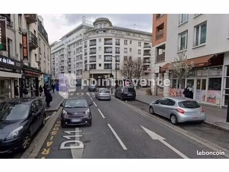local commercial 150 m²