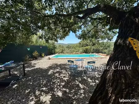 villa 4 pièces 80 m²