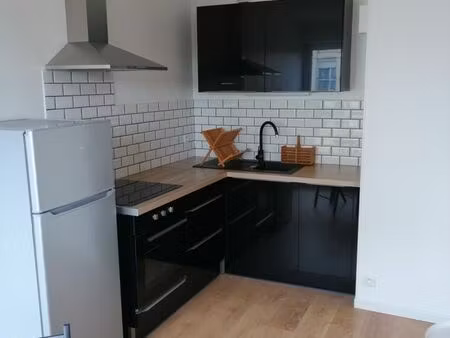 grand studio meublé - 34 m²