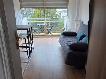 studio 24m2 avec balcon