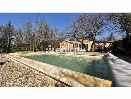 villa 4 pièces 92 m²
