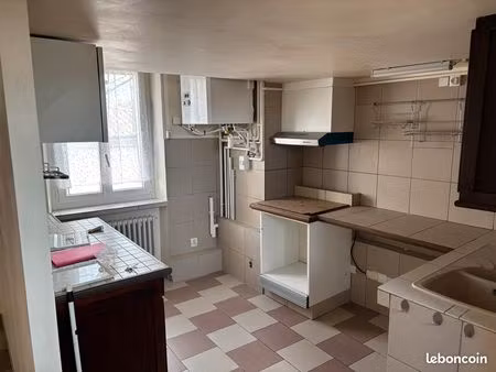 loue appartement rue de l isle
